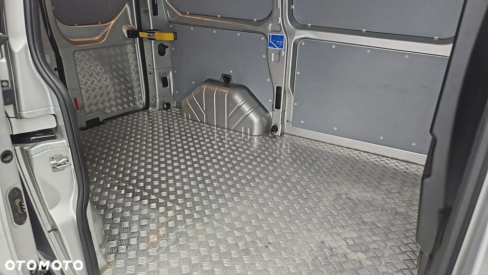 Ford Transit Custom - 21