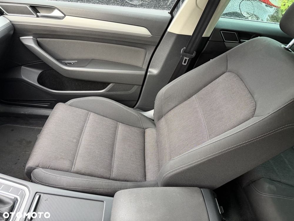 Volkswagen Passat 2.0 TDI BMT Highline DSG - 17