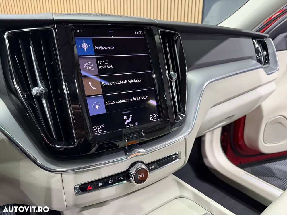 Volvo XC 60 T8 Twin Engine AWD Momentum - 10