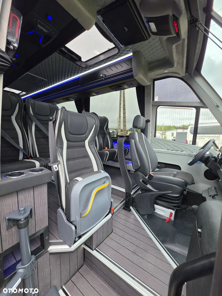 Mercedes-Benz Żak MB Sprinter 29+2 - 18