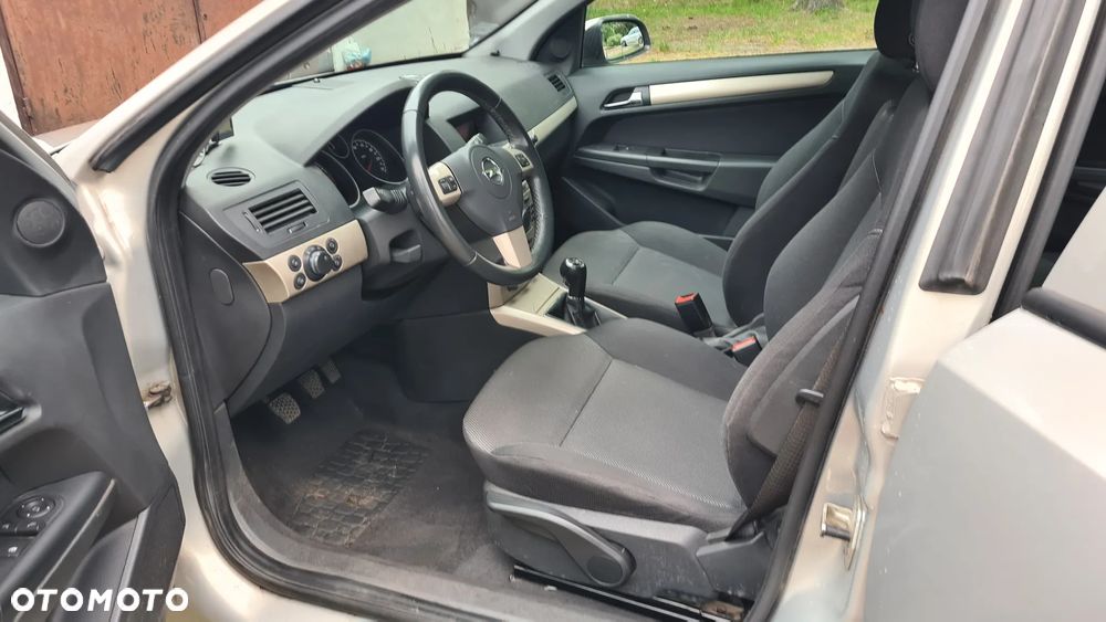 Opel Astra 1.6 Enjoy - 4