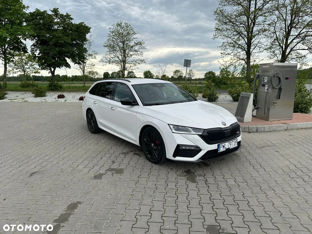 Skoda Octavia 2.0 TSI RS Plus - 4