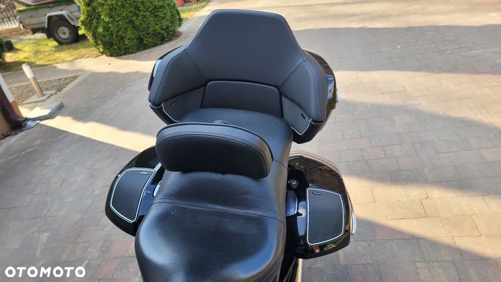 BMW R - 19