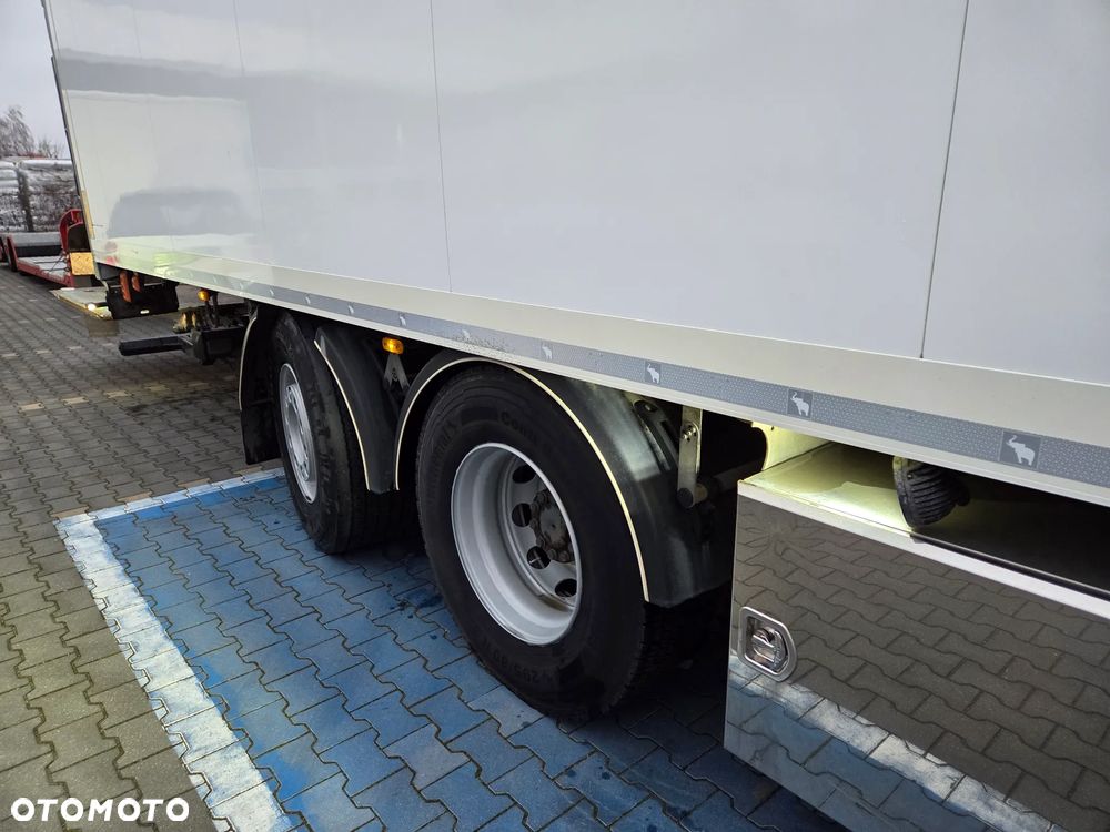 Mercedes-Benz Actros 2553 - 16