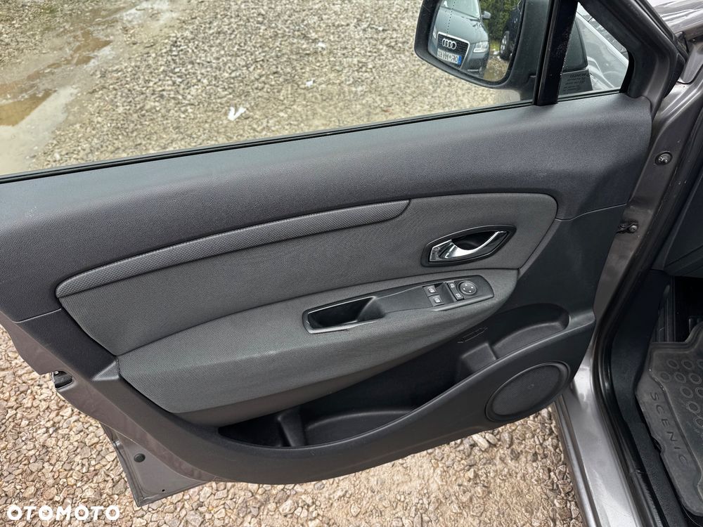 Renault Scenic 1.6 16V Expression - 29