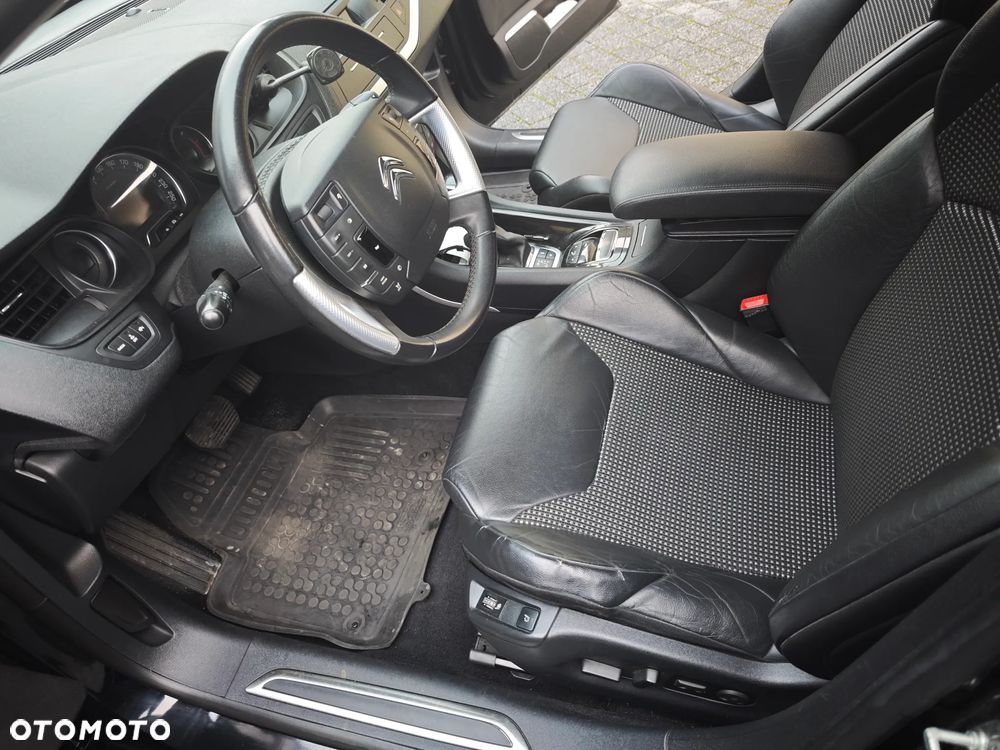 Citroën C5 2.0 HDi Exclusive - 14