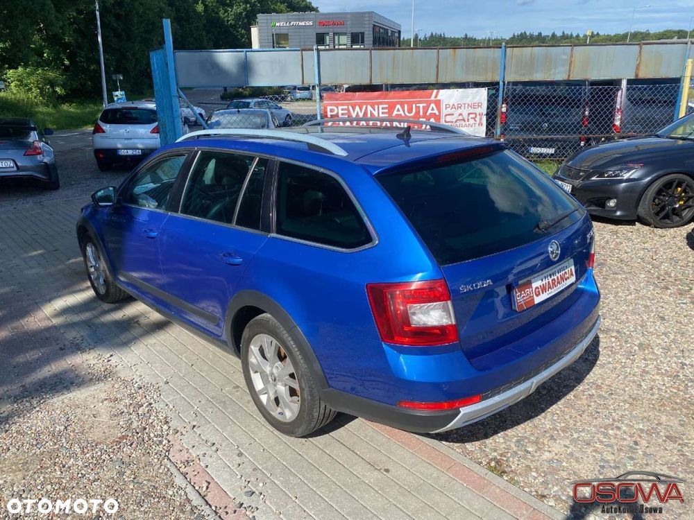 Skoda Octavia Scout 2.0 TDI 4x4 DSG - 11