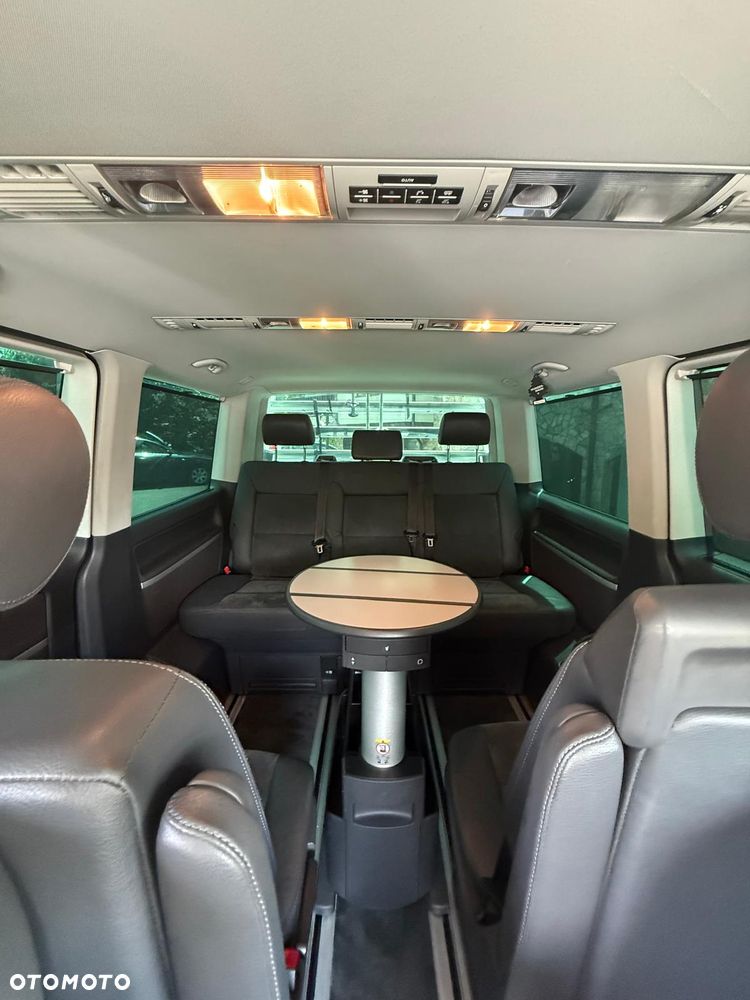 Volkswagen Multivan - 15