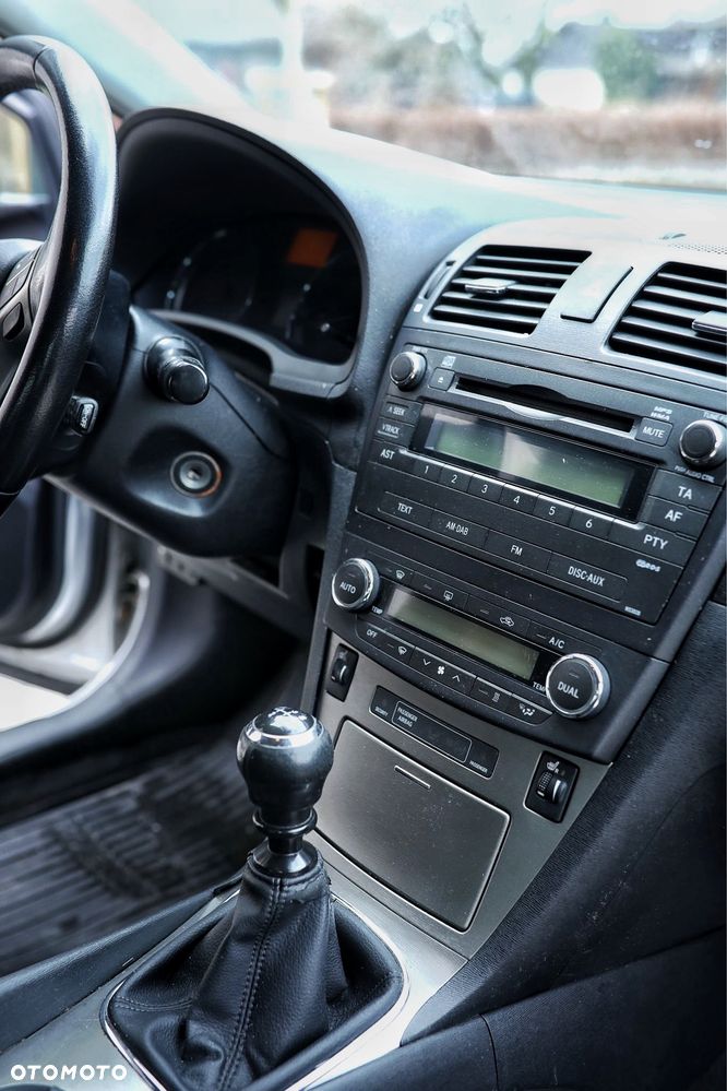 Toyota Avensis 2.0 D-4D - 6