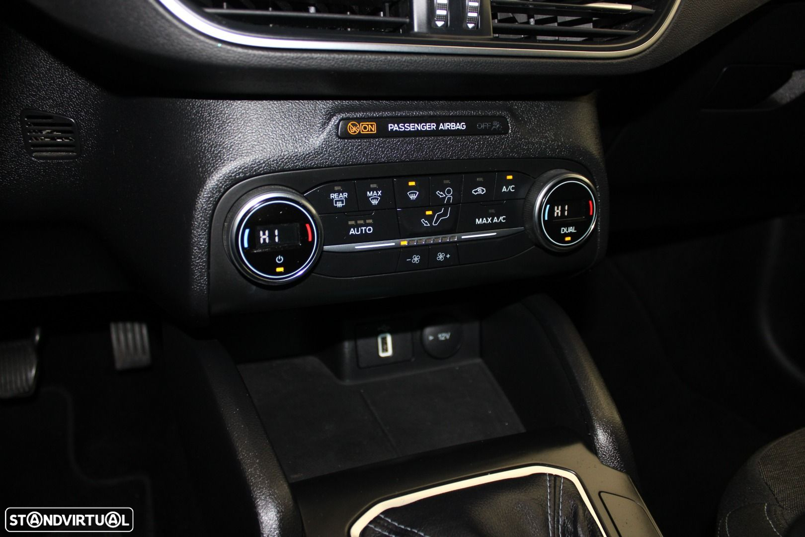 Ford Focus 1.0 EcoBoost Active - 20