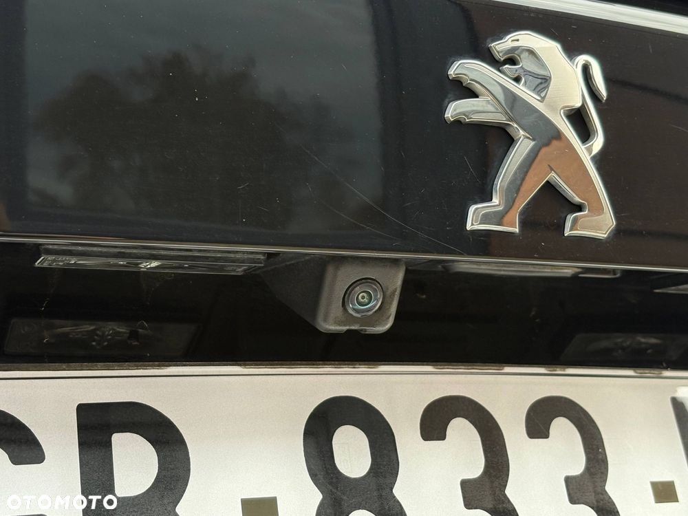 Peugeot 2008 1.2 PureTech Allure S&S EAT8 - 15