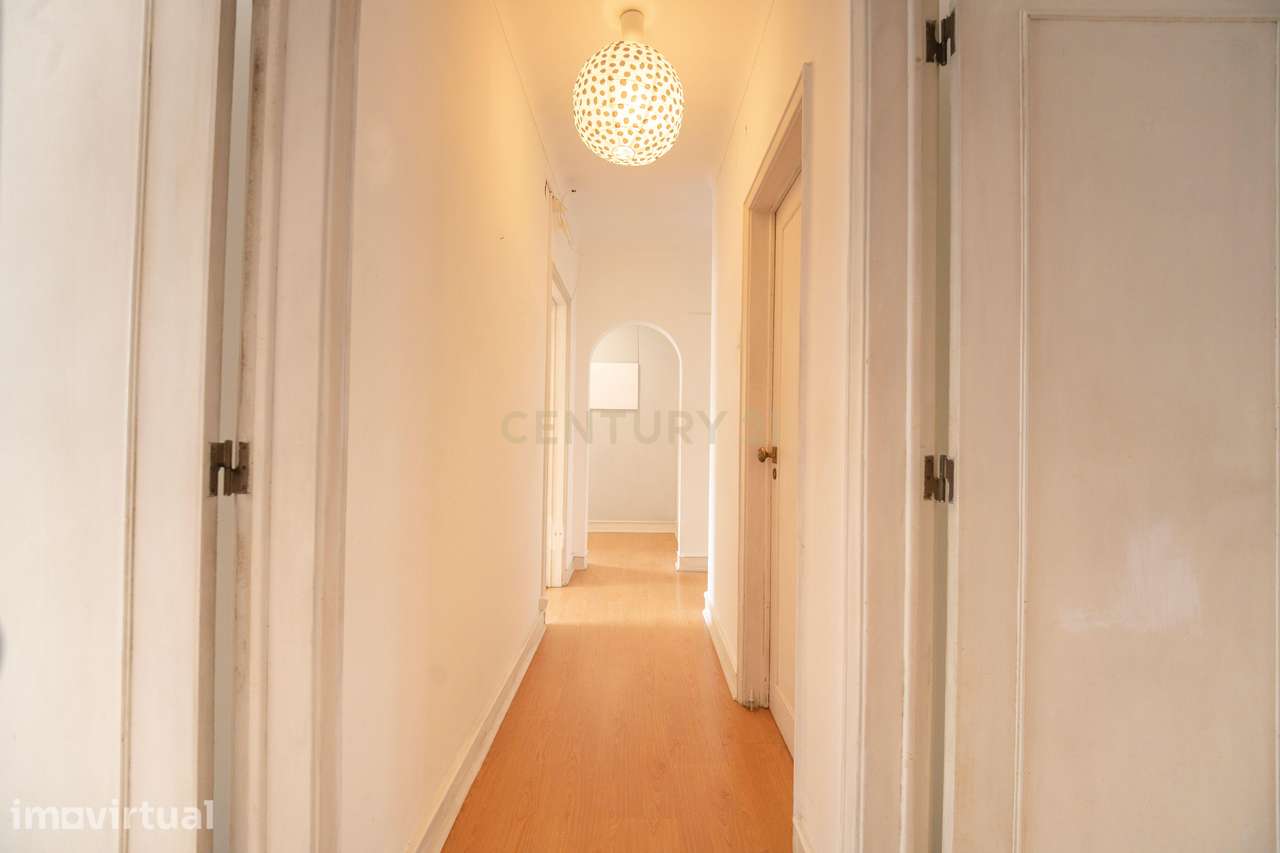 T4 no coração de Lisboa | 110m² | 3º Andar com Elevador - Grande imagem: 5/40