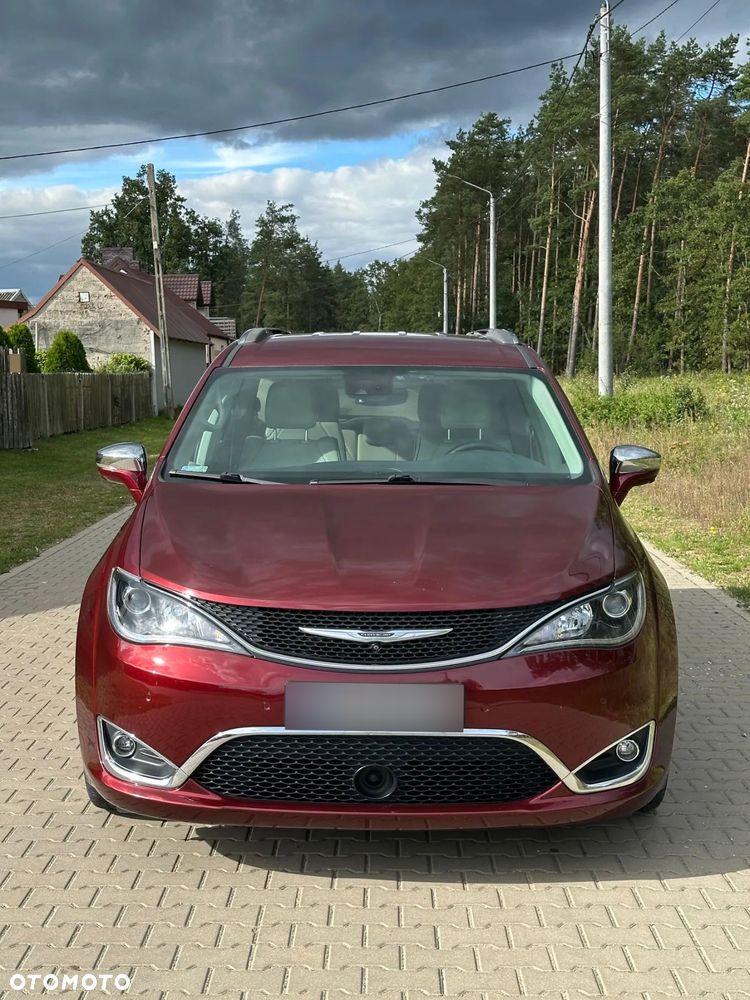 Chrysler Pacifica - 5