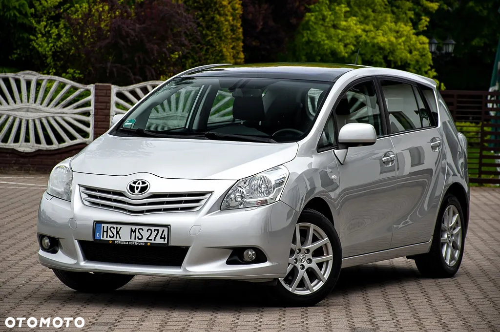 Toyota Verso 1.8 Premium 7os - 2