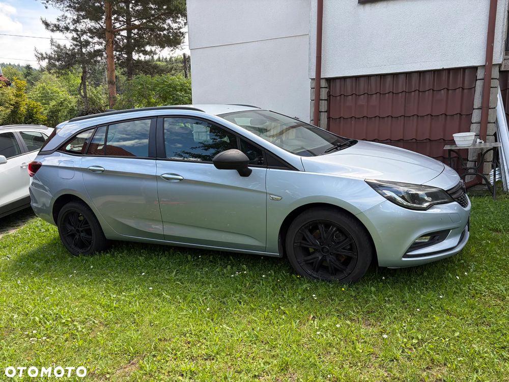 Opel Astra 1.6 CDTI Dynamic - 3
