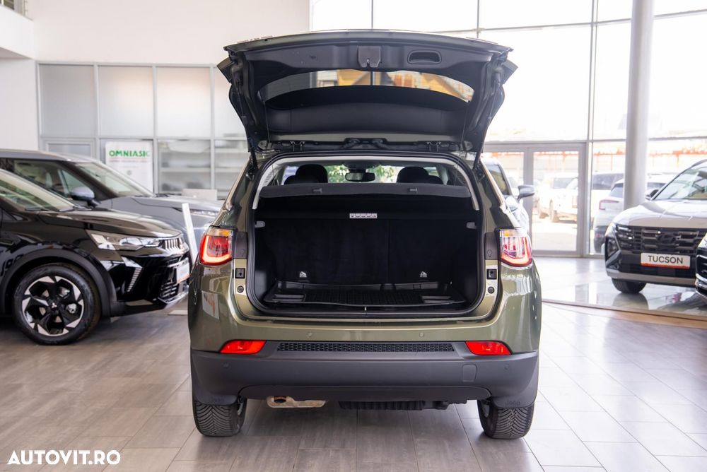 Jeep Compass 2.0 MultiJet Active Drive Automatik Longitude - 14
