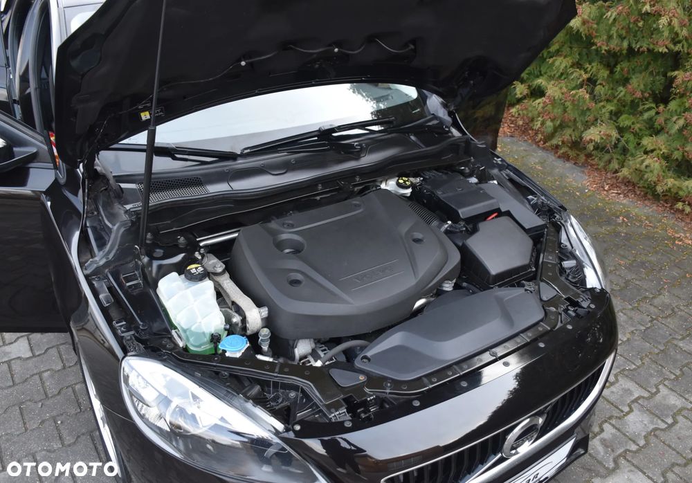 Volvo V40 D2 - 23