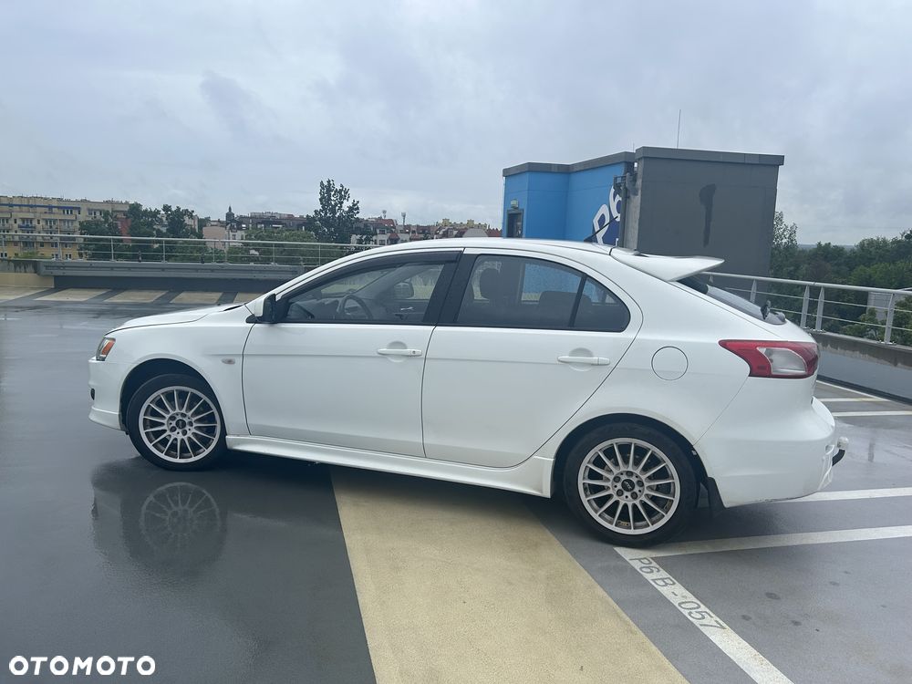Mitsubishi Lancer Evolution - 5
