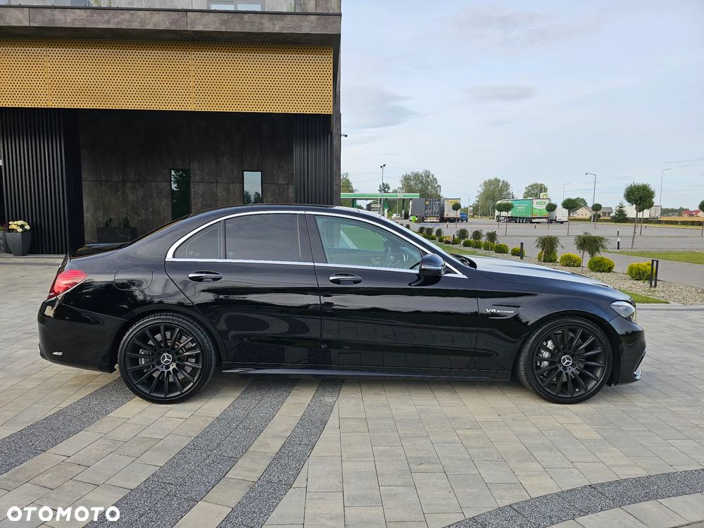 Mercedes-Benz Klasa C 63 AMG 9G - 12