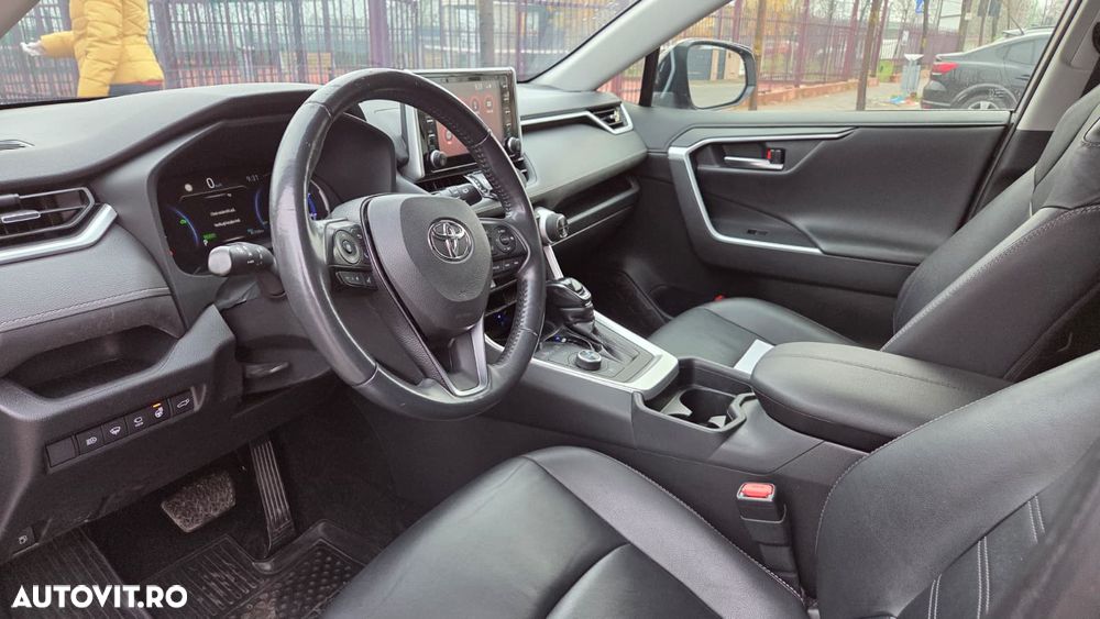Toyota RAV4 2.5 Hybrid VVT-iE 4x4 Luxury - 4