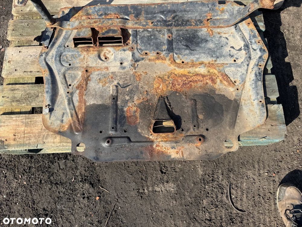 POKRYWA OSŁONA POD SILNIK METALOWA TOURAN GOLF OCTAVIA II 4X4 - 4