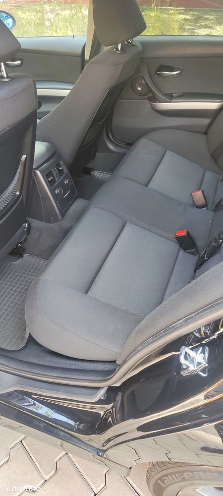 BMW Seria 3 320d DPF - 12
