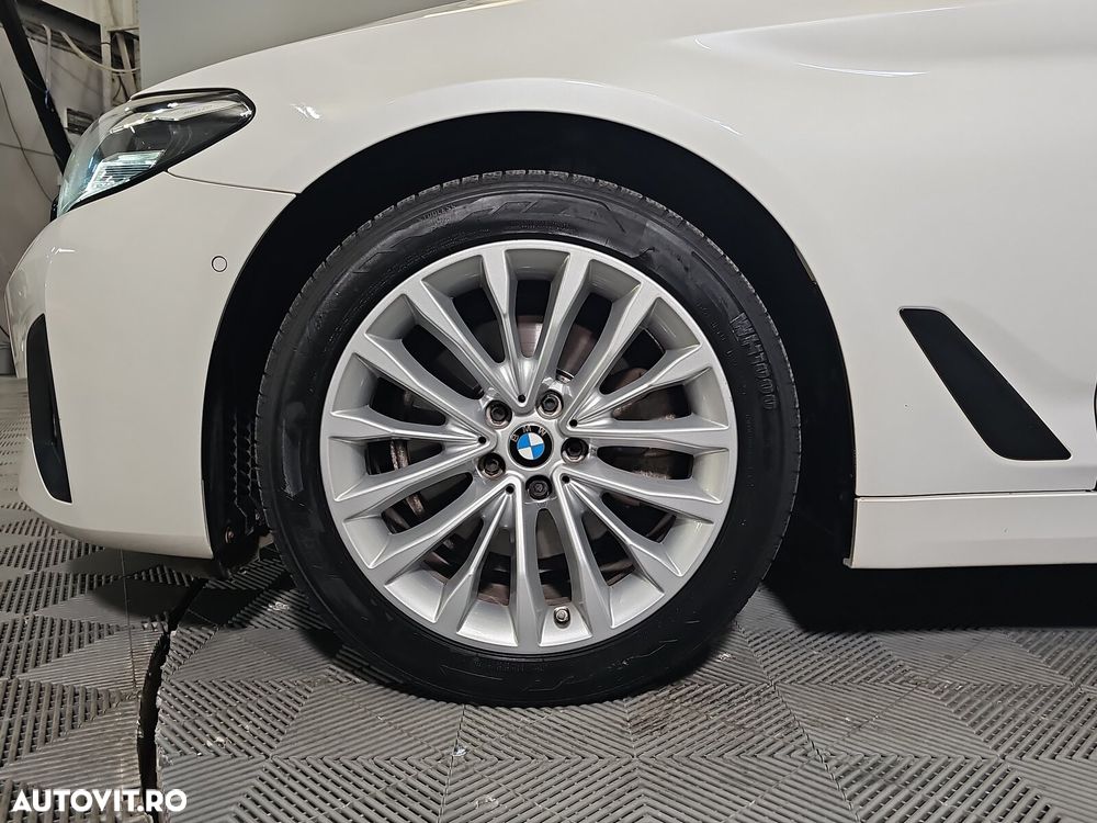 BMW Seria 5 520d Aut. Sport Line - 20