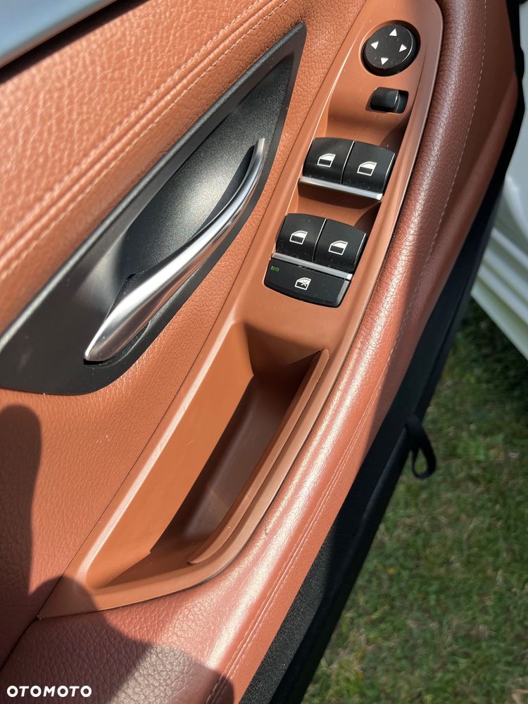 BMW Seria 5 530d - 36