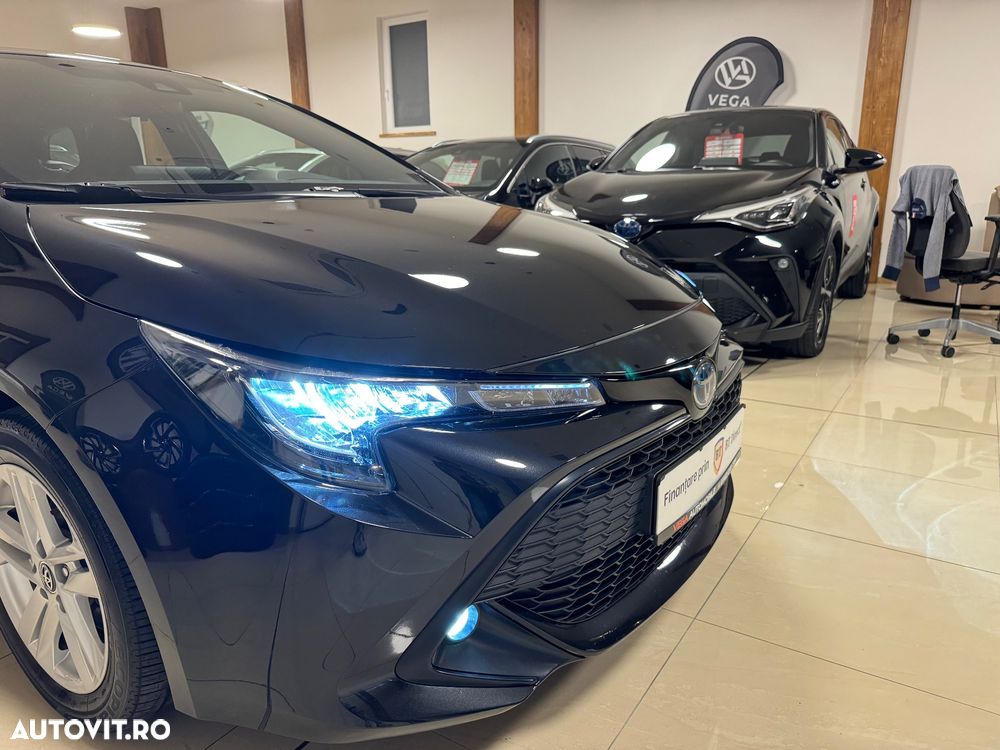 Toyota Corolla 1.8 Hybrid Comfort - 34