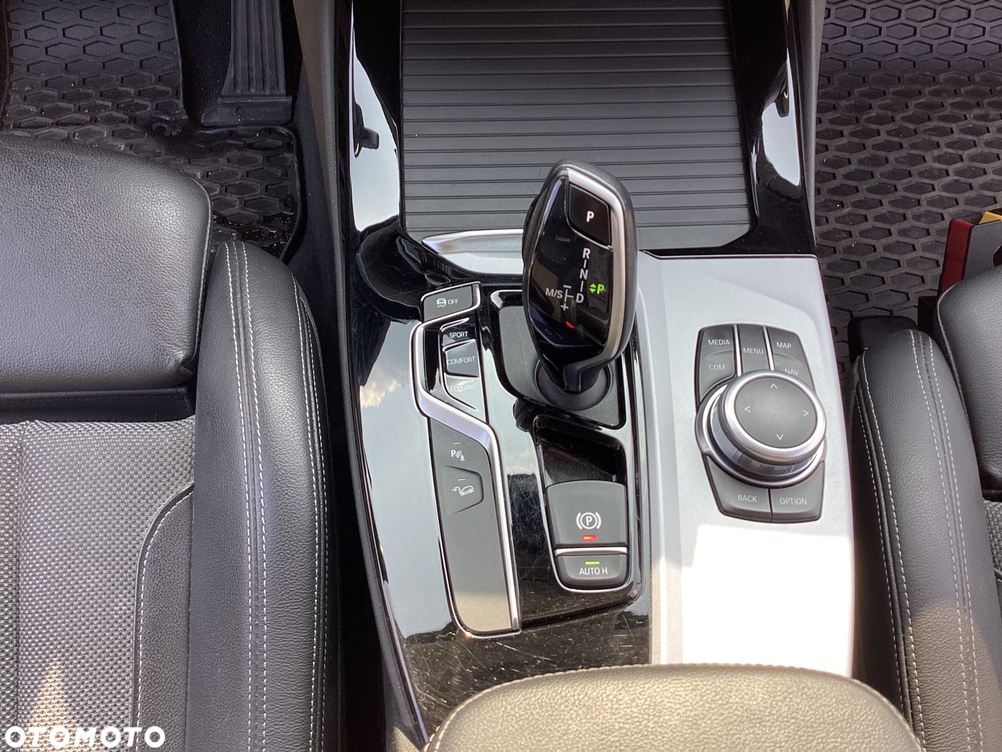 BMW X3 xDrive20i Advantage - 12