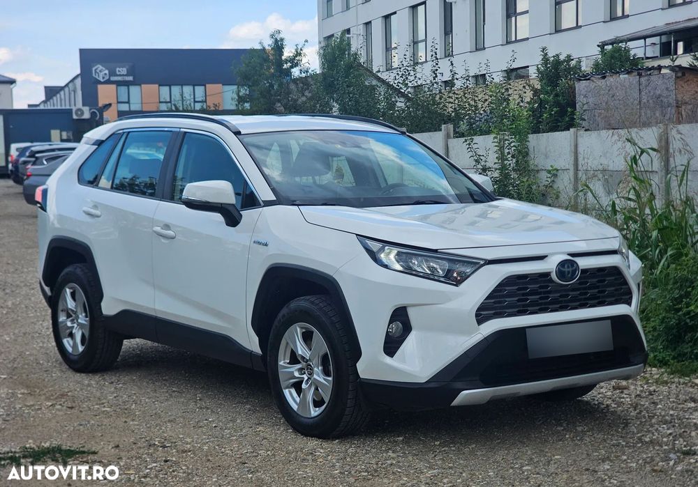Toyota RAV4 - 1