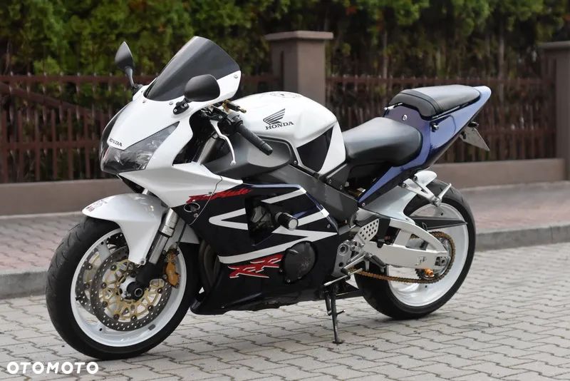 Honda CBR - 22
