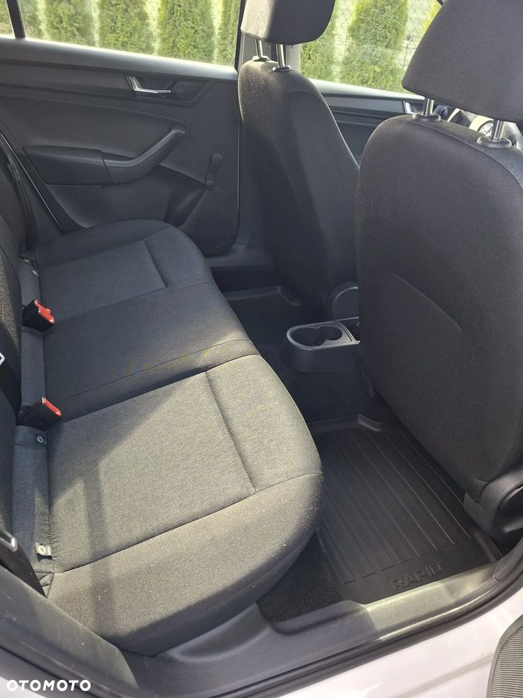 Skoda RAPID 1.0 TSI Active - 2
