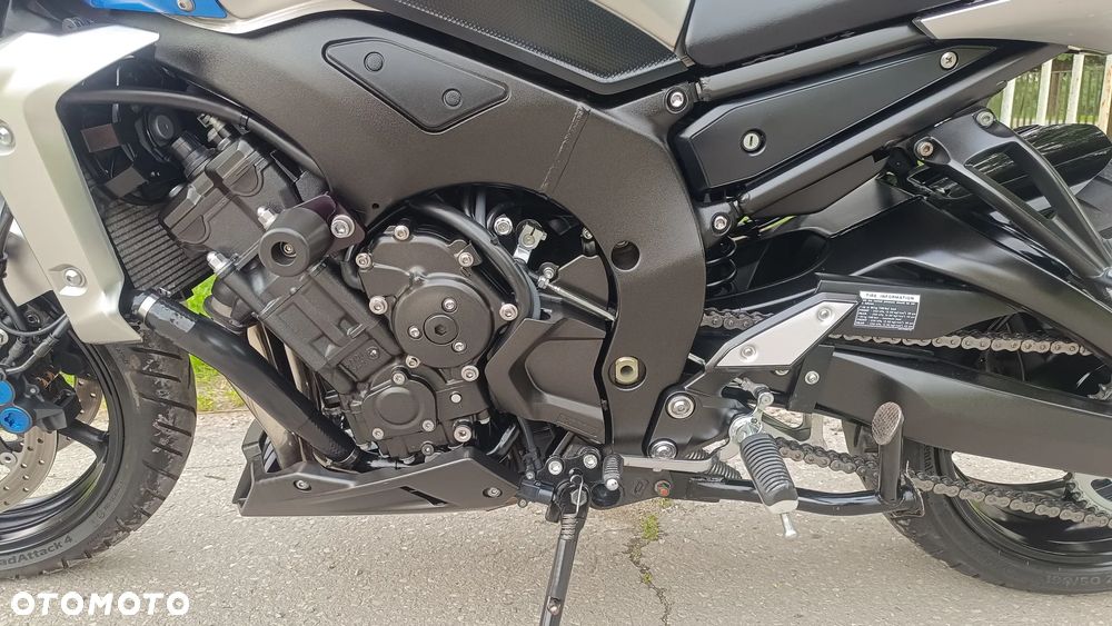 Yamaha FZ - 17