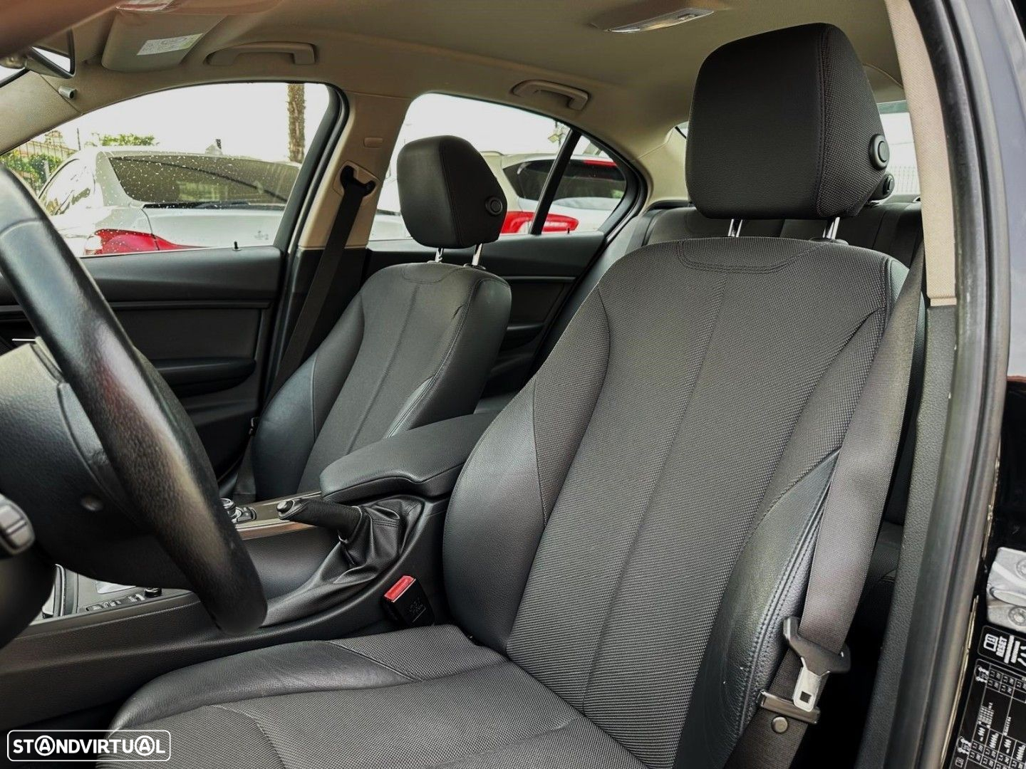 BMW 318 d Auto Line Modern - 36