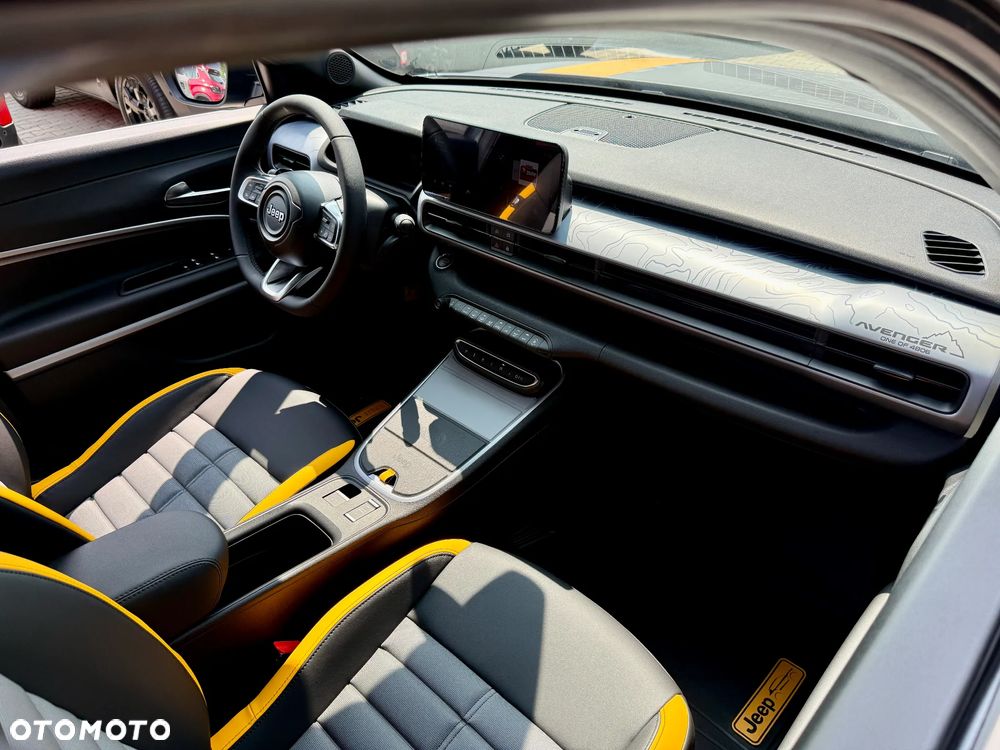 Jeep Avenger 1.2 T3 mHEV The North Face 4xe eDCT6 - 17