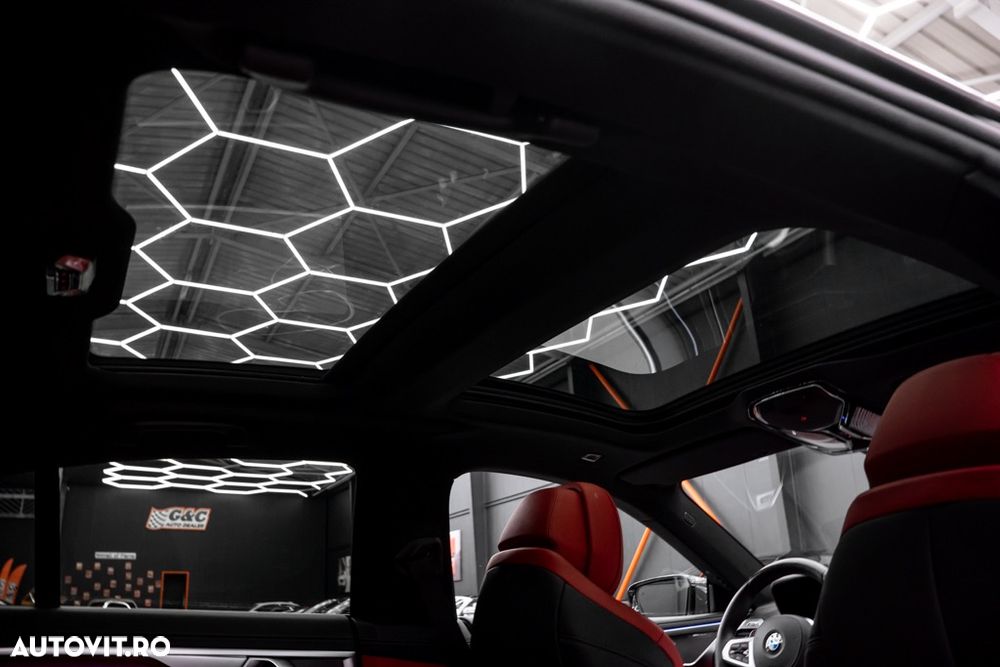 BMW Seria 8 840i xDrive AT - 12