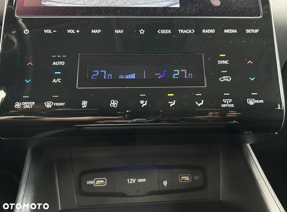 Hyundai Tucson 1.6 T-GDi HEV Executive 4WD - 26