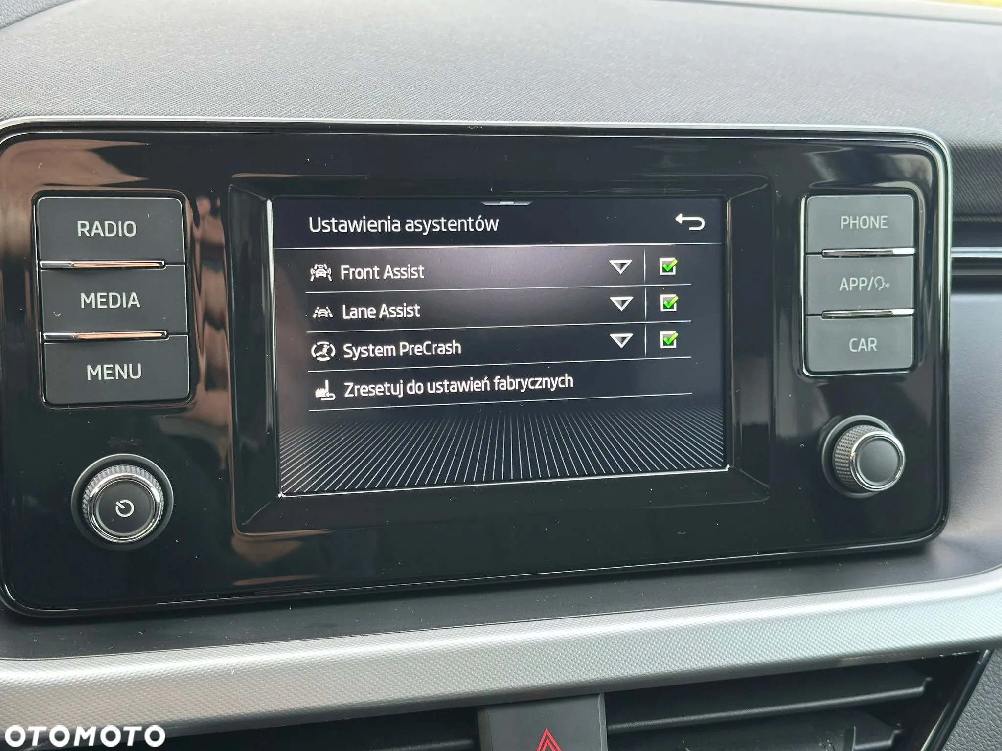 Skoda Kamiq 1.0 TSI Ambition DSG - 25