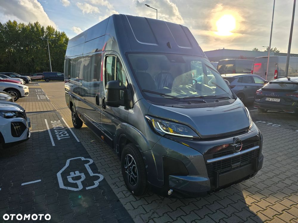 Opel Movano - 8