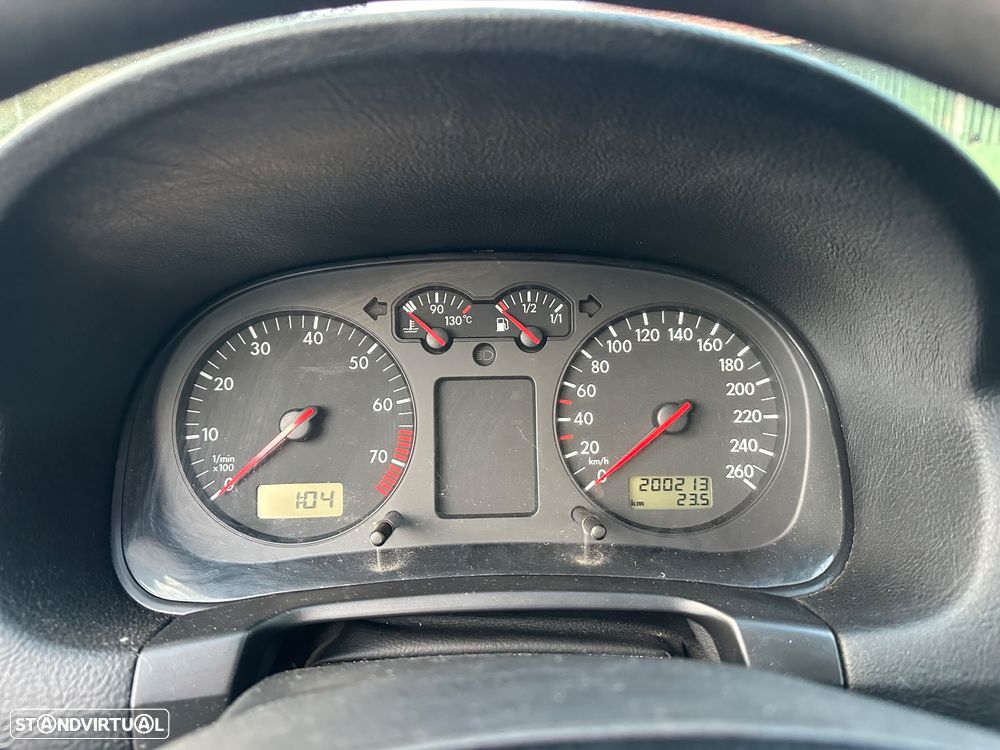 VW Golf 1.6i Confortline - 23