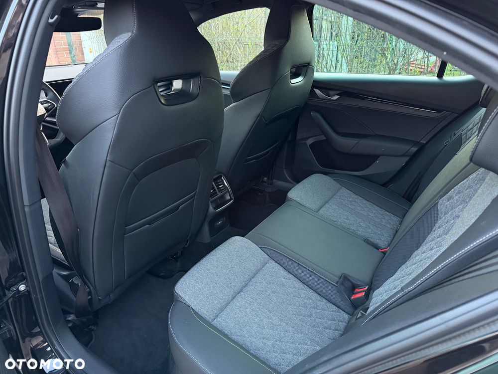 Skoda Octavia 1.5 TSI mHEV Sportline DSG - 24