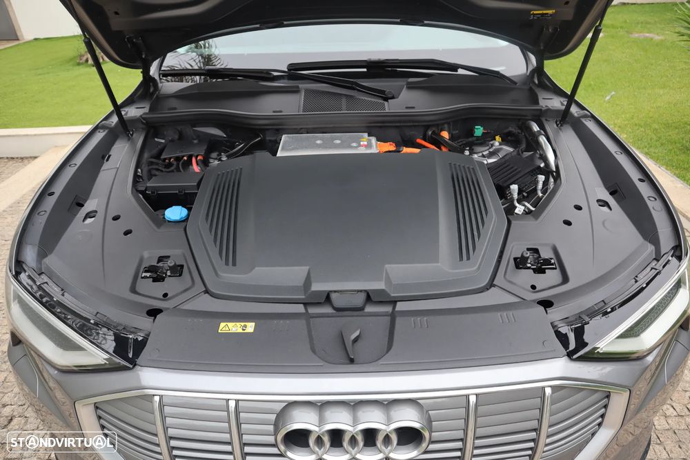 Audi e-tron 50 quattro Advanced - 12