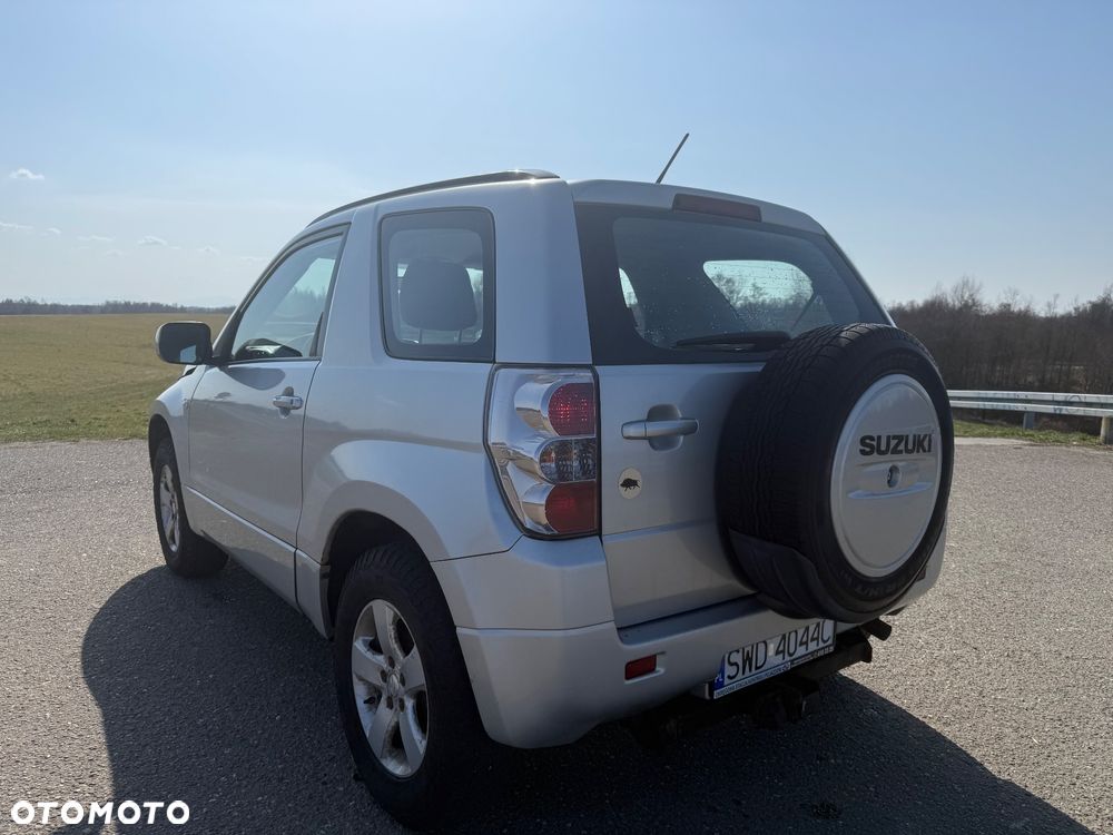 Suzuki Grand Vitara 1.9 DDiS - 11