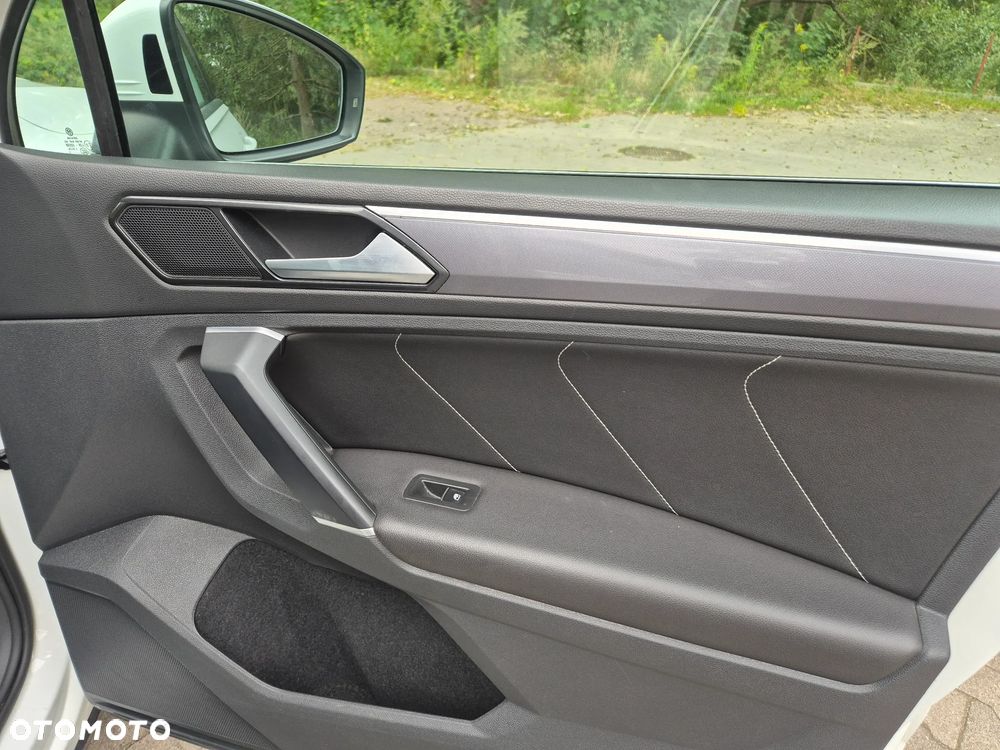 Volkswagen Tiguan - 21