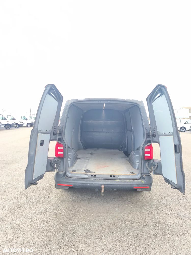 Volkswagen Transporter - 15