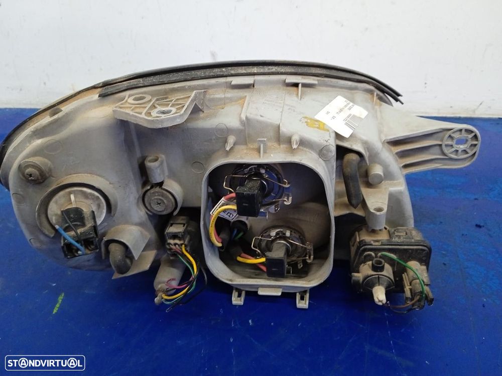 FAROL ESQUERDO HYUNDAI SONATA IV 2001 -G4JP - 2