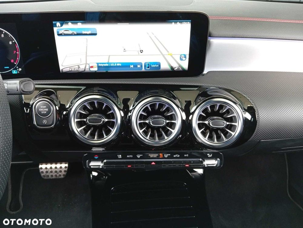 Mercedes-Benz CLA 200 mHEV AMG Line 7G-DCT - 19