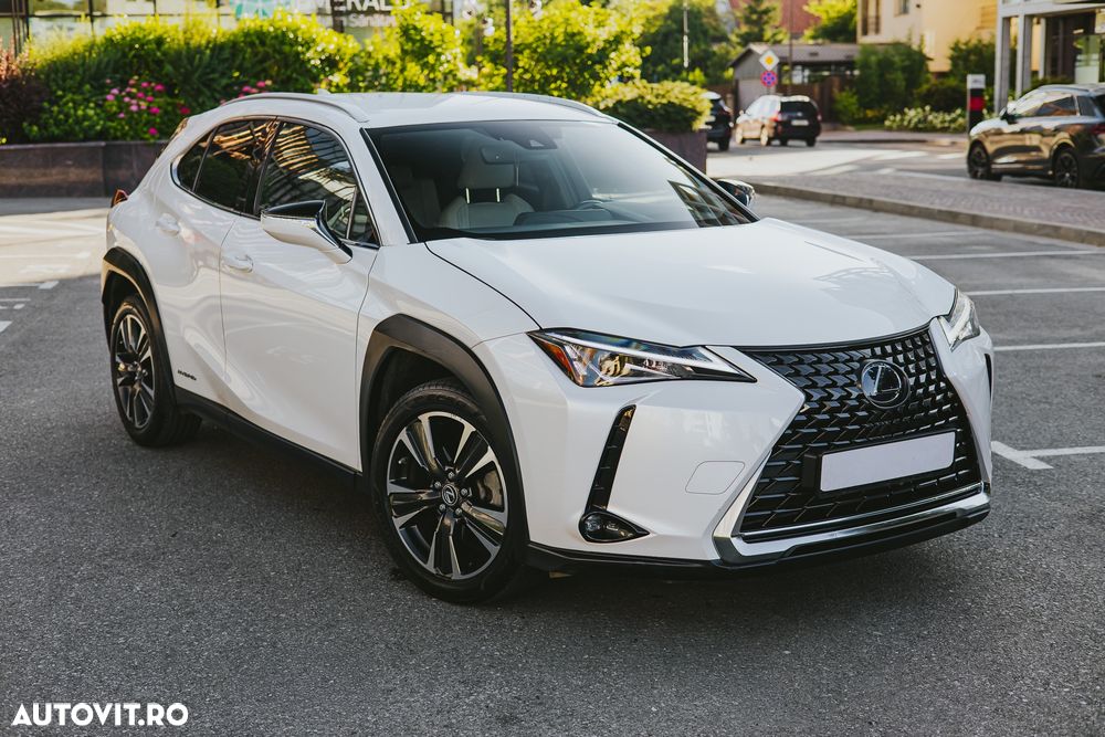 Lexus UX 200 FWD Business - 9