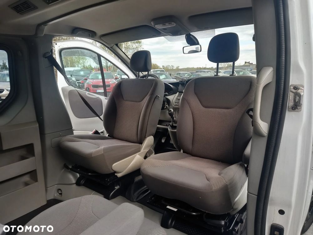 Opel Vivaro - 18